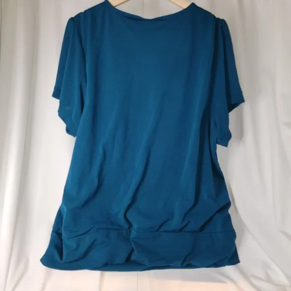 Torrid plus size blouse - Size 4 - Blue - Like New condition - Picture 2 of 3